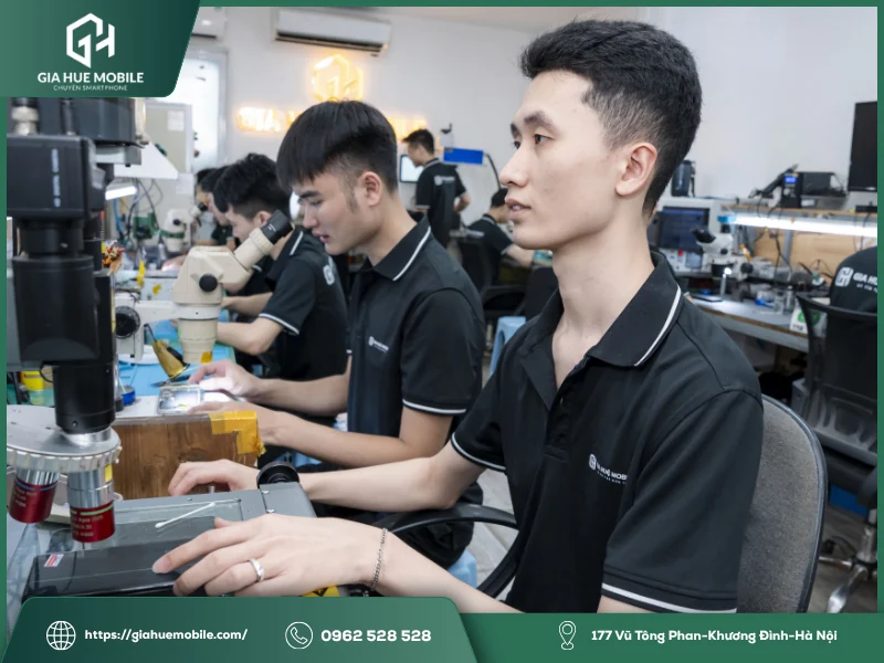 quy-trinh-thay-man-hinh-huawei-mate-40-pro-tai-gia-hue-mobile