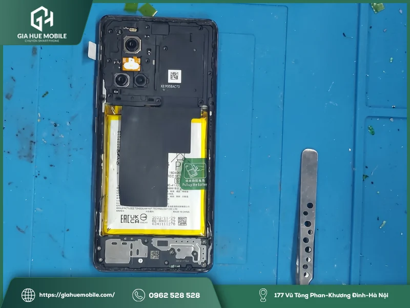 Màn hình OPPO Reno 10 5G có những loại nào? Nên chọn loại nào?