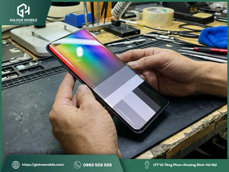 Màn linh kiện Huawei Mate 40 Pro có ảnh hưởng hiển thị không?