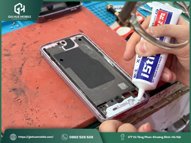 Nguyên nhân khiến màn hình OPPO Reno 5 Pro bị chảy mực