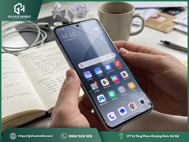 Xiaomi 14T vỡ kính có dùng tiếp được không?
